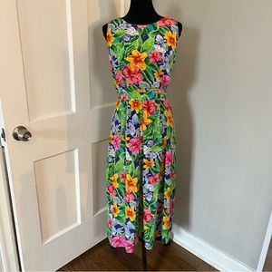 100% Silk Talbots Floral Dress 🌸